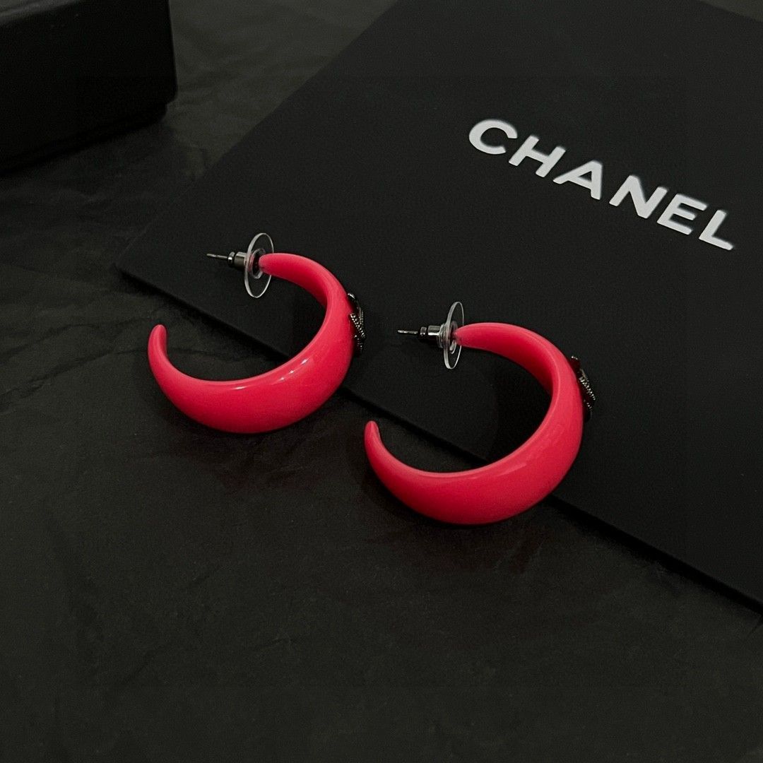 今日特価】CHANEL ヴィンテージ ピアス 小香風 クラシック