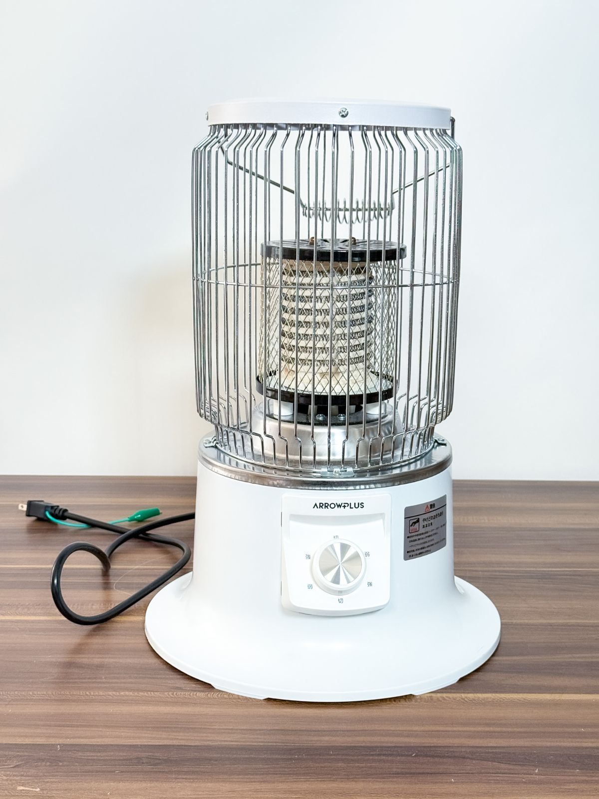 ArrowPlus レトロ電気ストーブ XR-D455 600/1200W ホワイト 中古