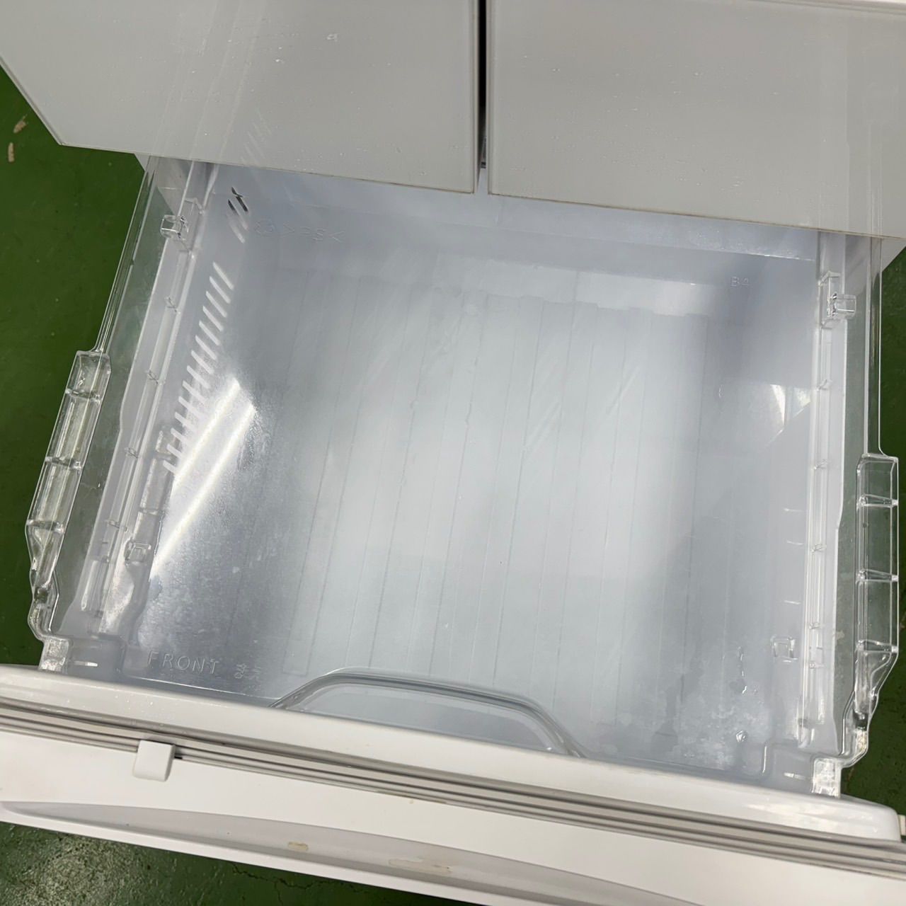 ガラスパネル ホワイトカラー