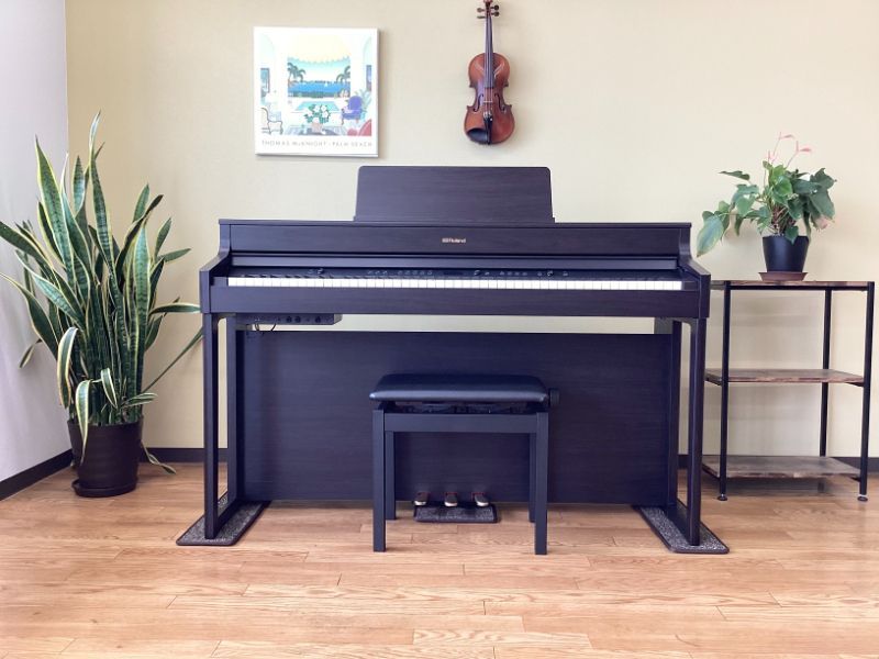 美品】Roland電子ピアノ HP702-WH【無料配送可能】 ローランド