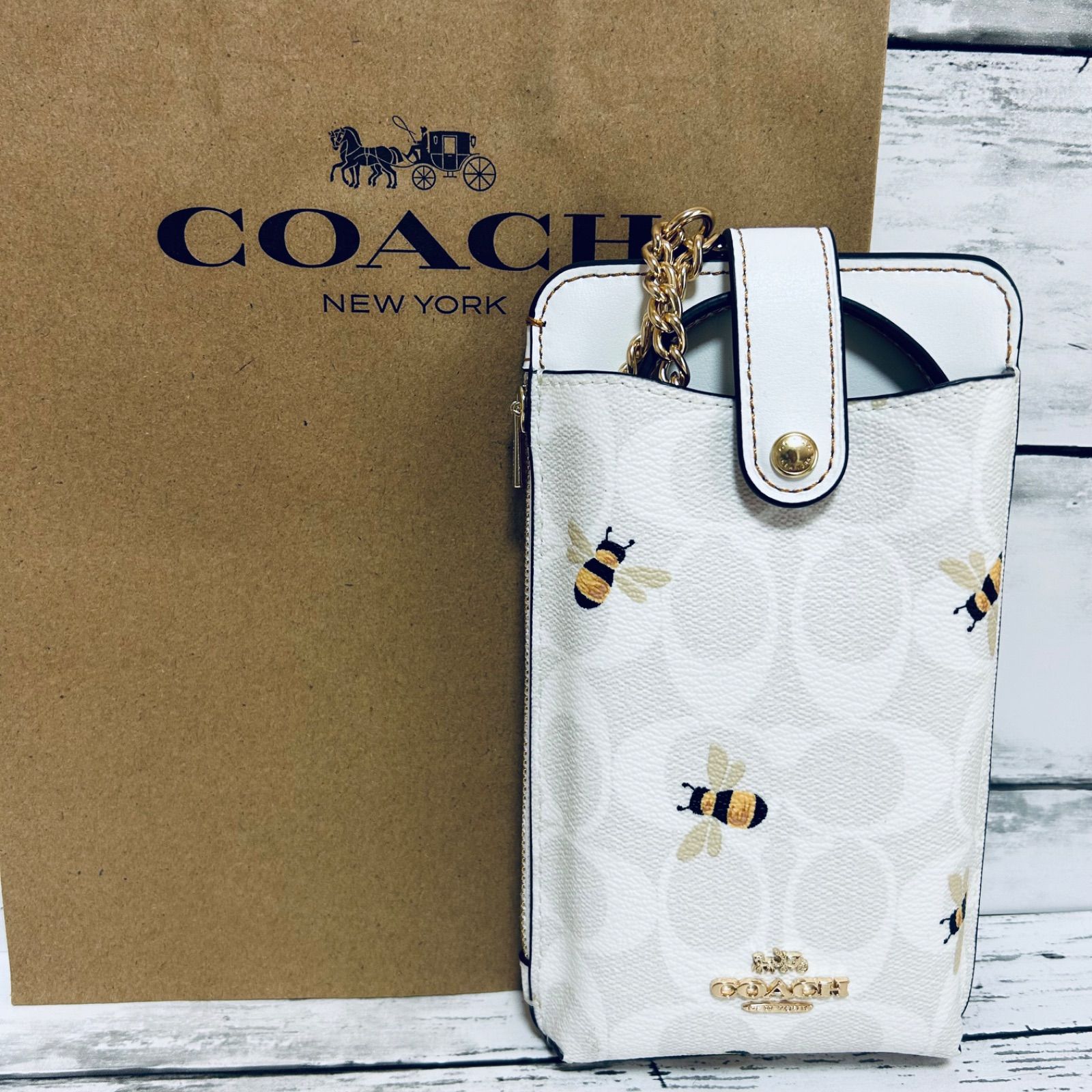 COACH ☆シグネチャー ビー スマホショルダーハニービー