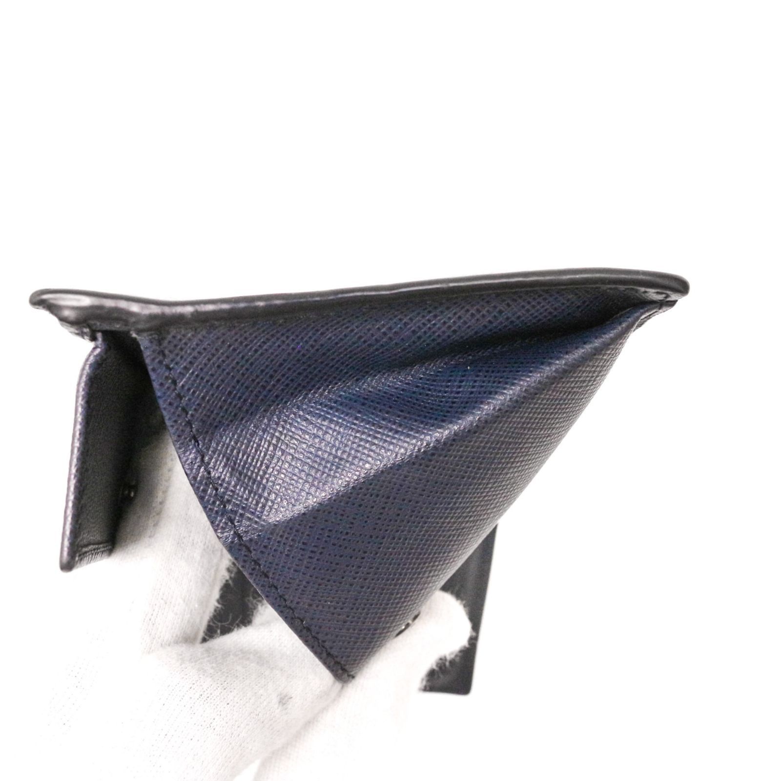 プラダ サフィアーノ SAFFIANO 折り財布 メタルロゴ レザー 本革 紺