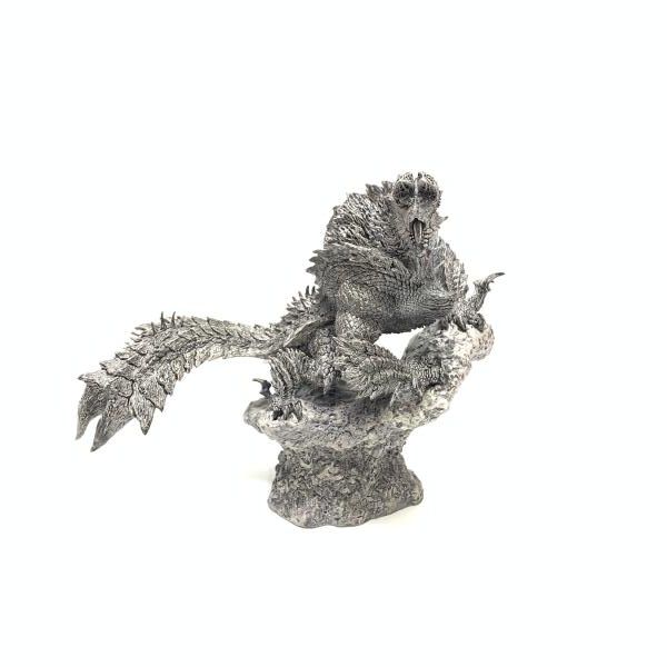 【中古】開封･箱ｲﾀﾐ)カプコンフィギュアビルダー クリエイターズモデル 雷狼竜 ジンオウガ 20周年記念ストーンVer. モンスターハンター20周年-大狩猟展-限定[18][240018387335] イーカプコン |カプコンフィギュアビルダー クリエイターズ