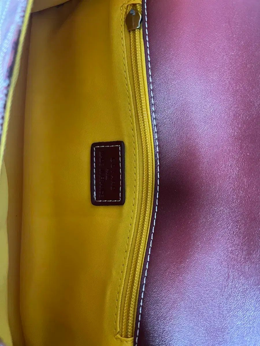 クラッチ バーガンディー