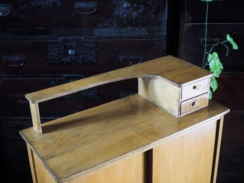 昭和レトロなかわいい下駄箱 昭和中期 古録展 送料無料 品番