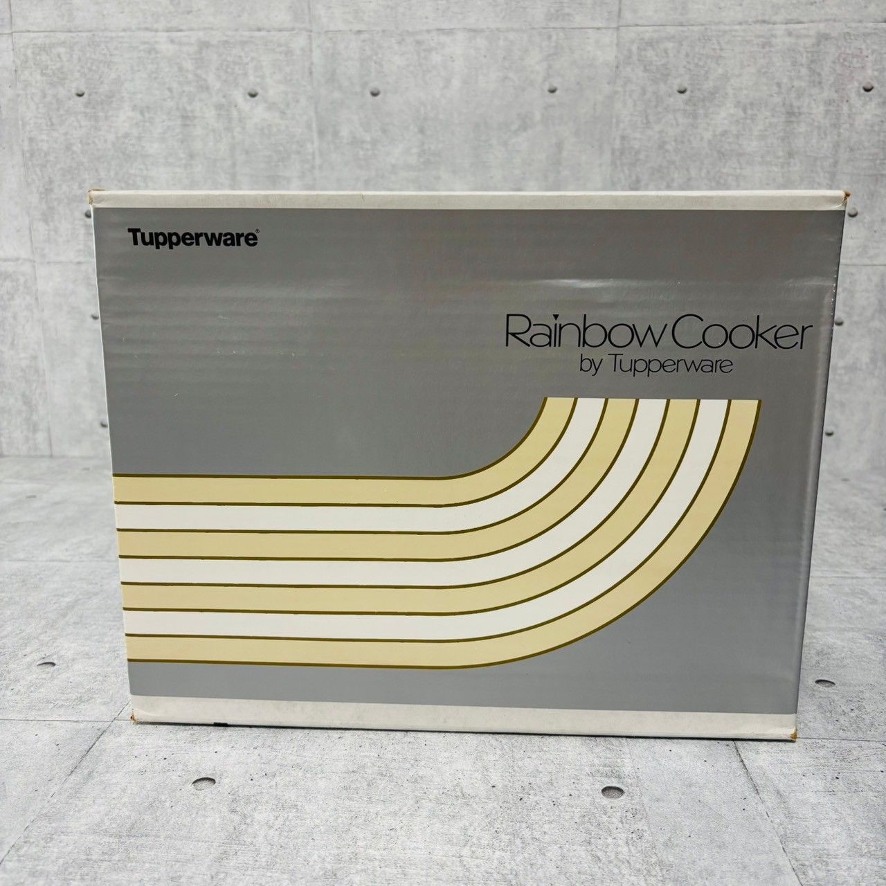 日本タッパーウェア レインボークッカー 両手鍋 深鍋19cm 未使用 イペー様専用Tupperware レインボークッカー 19cm 両手鍋 深鍋