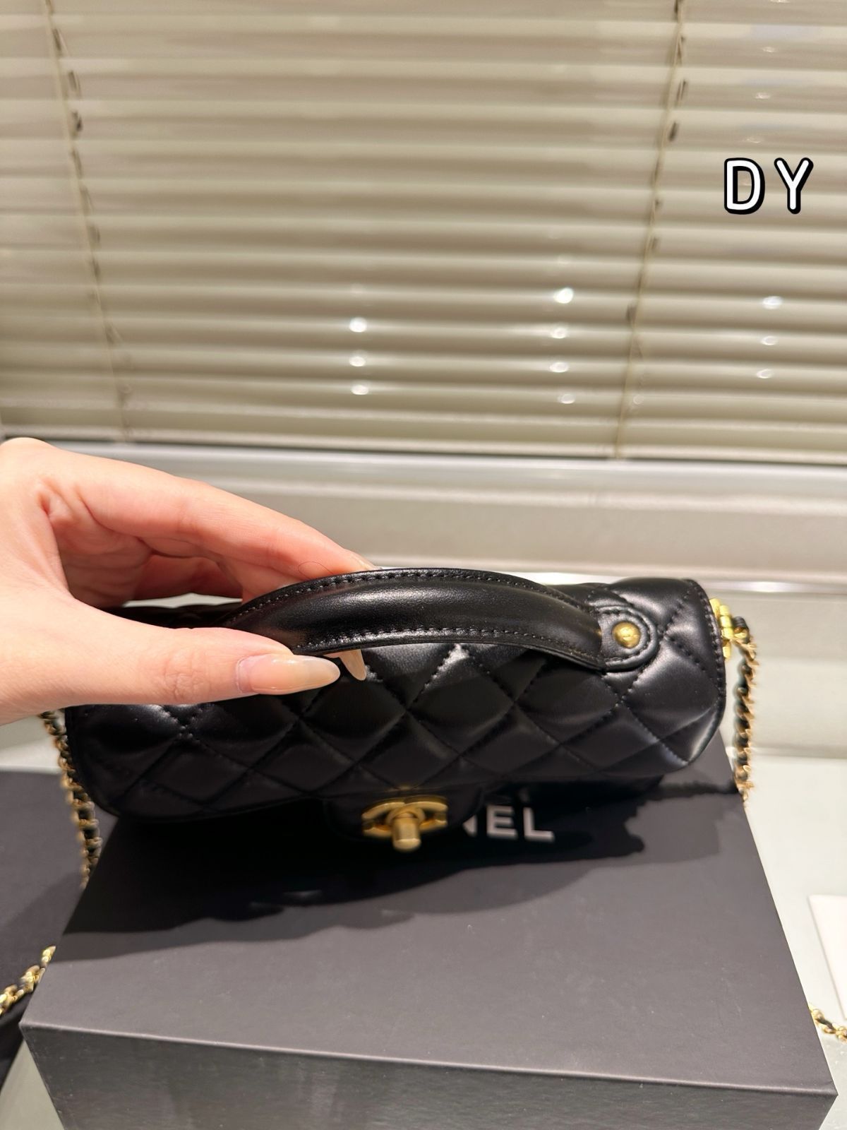 今日特価】Chanel 25P Chain Bag シャネル 25P チェーンバッグ