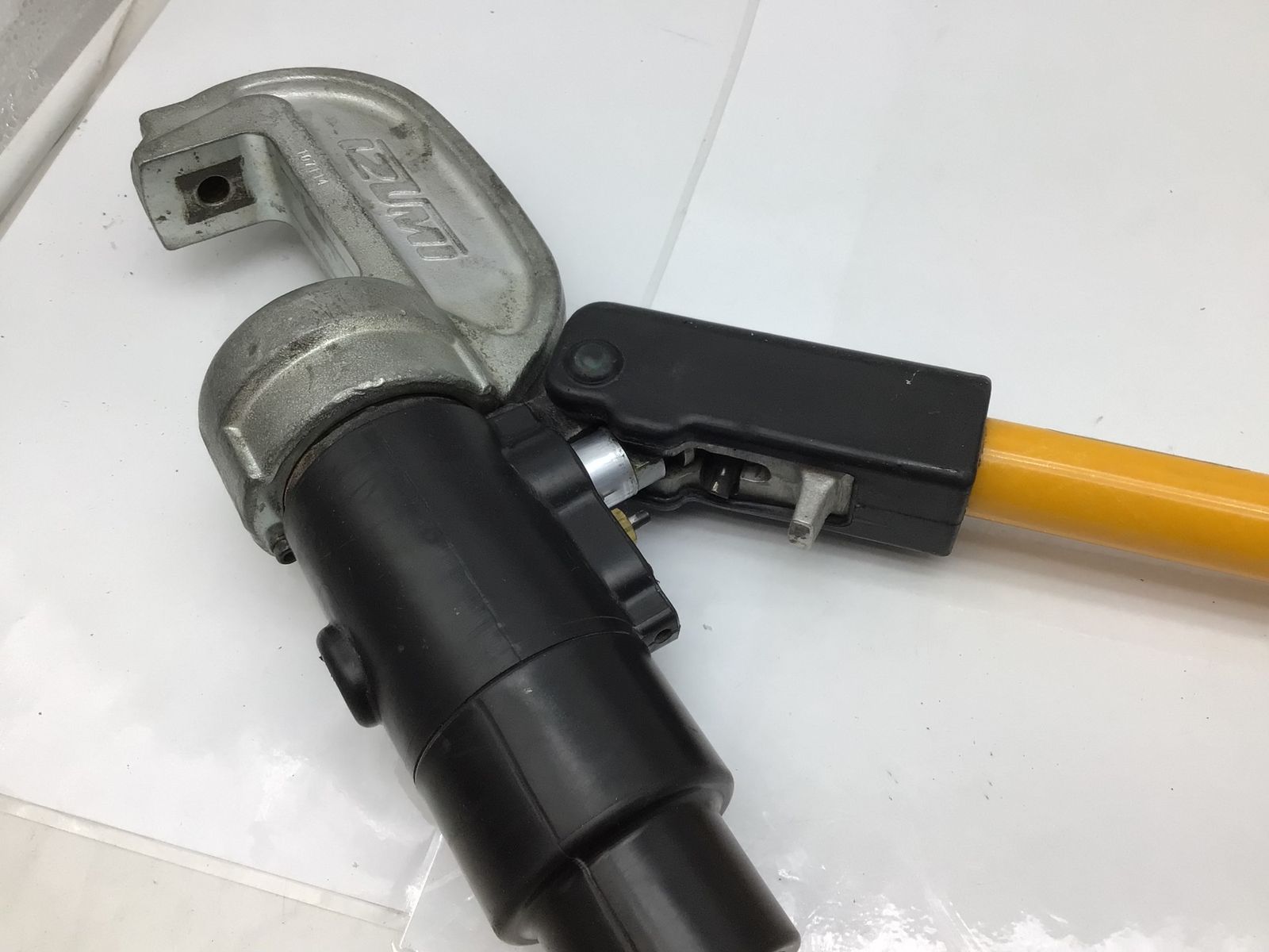 中古品】☆IZUMI/泉精器 手動油圧式圧着工具 EP-365 [ITG2YRLMMZIQ