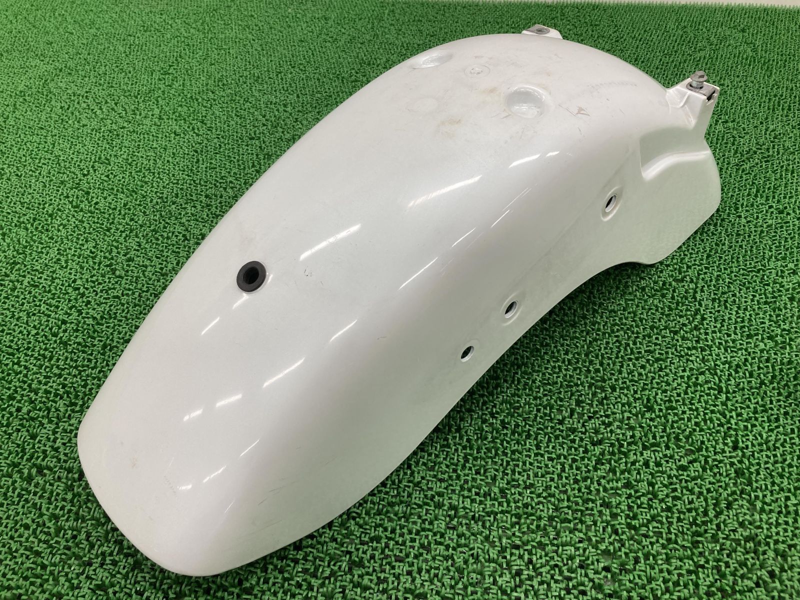 マグナ250 リアフェンダー Vツインマグナ250 リアフェンダー パール ホンダ 純正 中古 バイク