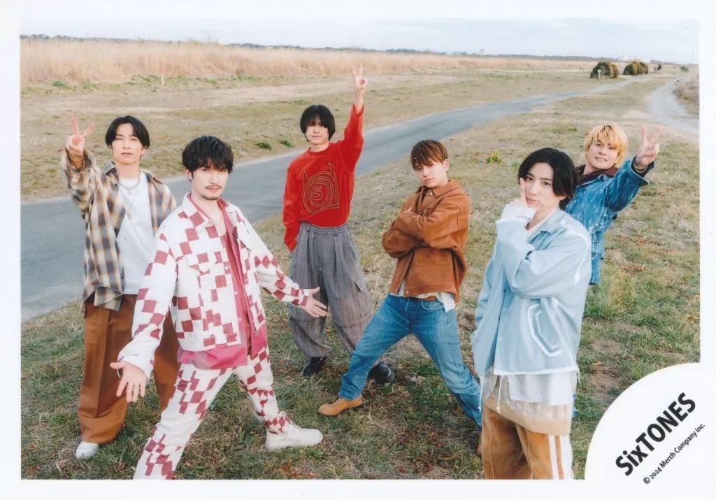 SixTONES生写真 中古】生写真(STARTO) SixTONES/集合(6人)/横型・全身/シングル