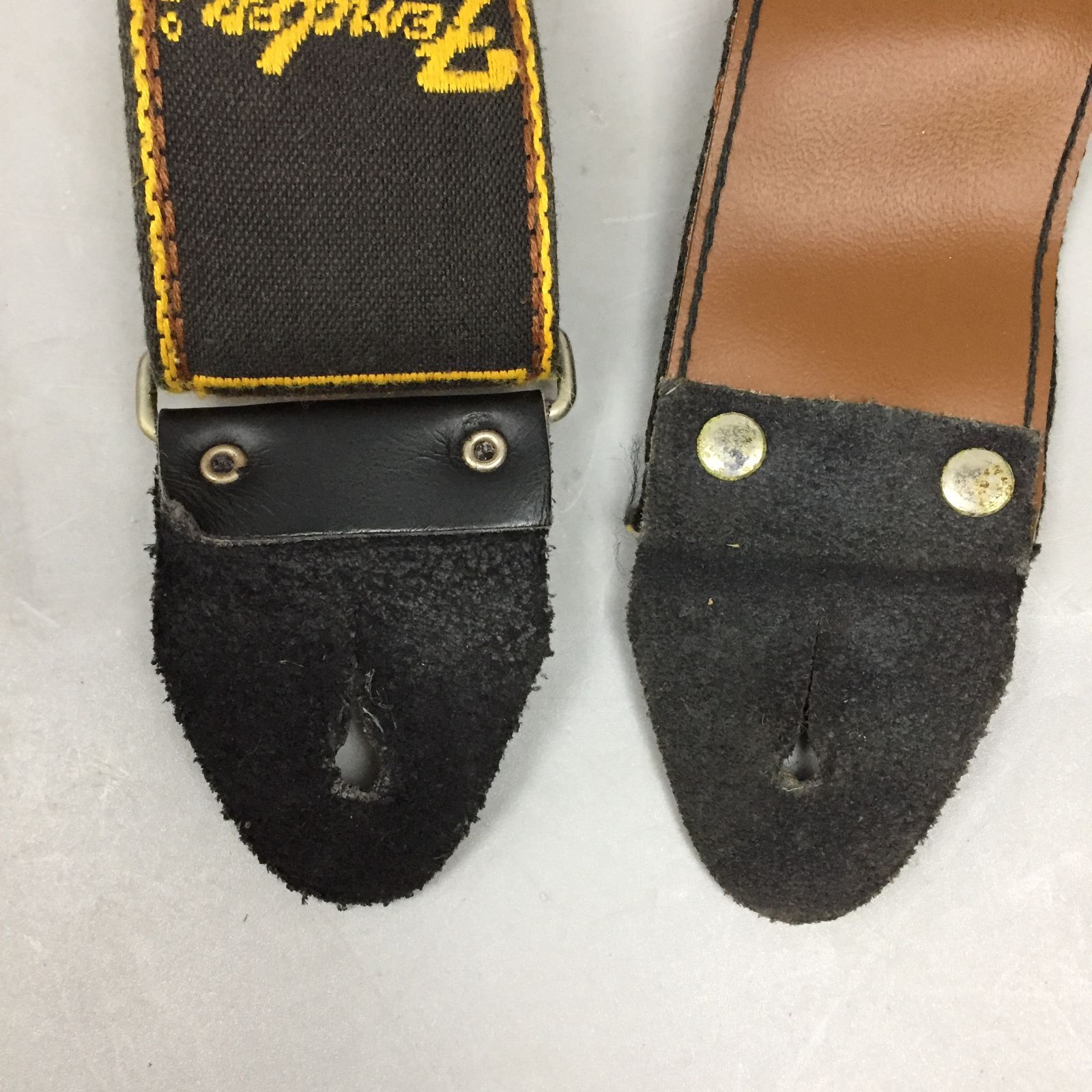 Fender Monogrammed Strap Black/Yellow 1970s 横ロゴ メタル