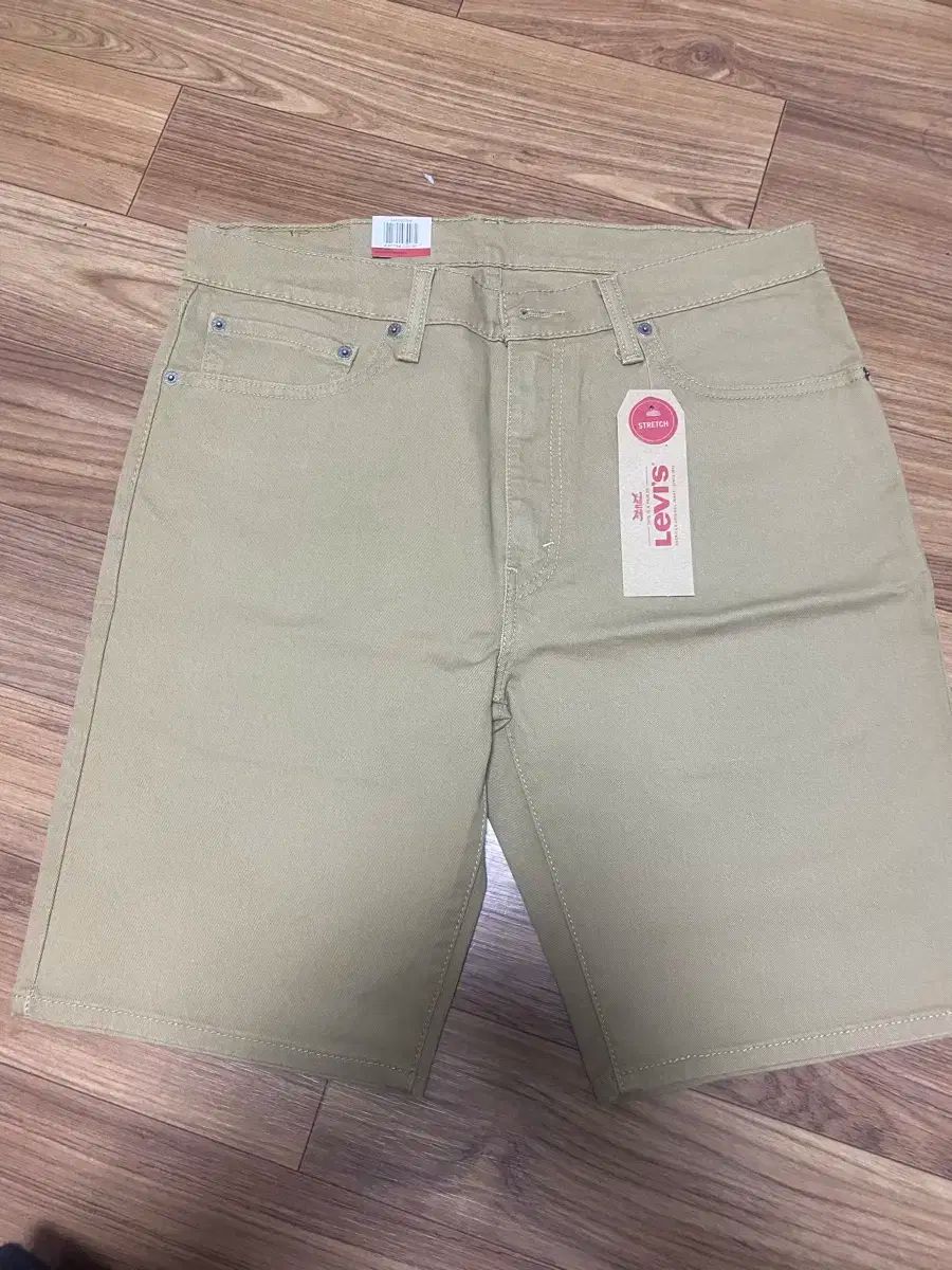 LEVI S リーバイス ベージュ ハーフパンツ ストレッチ
