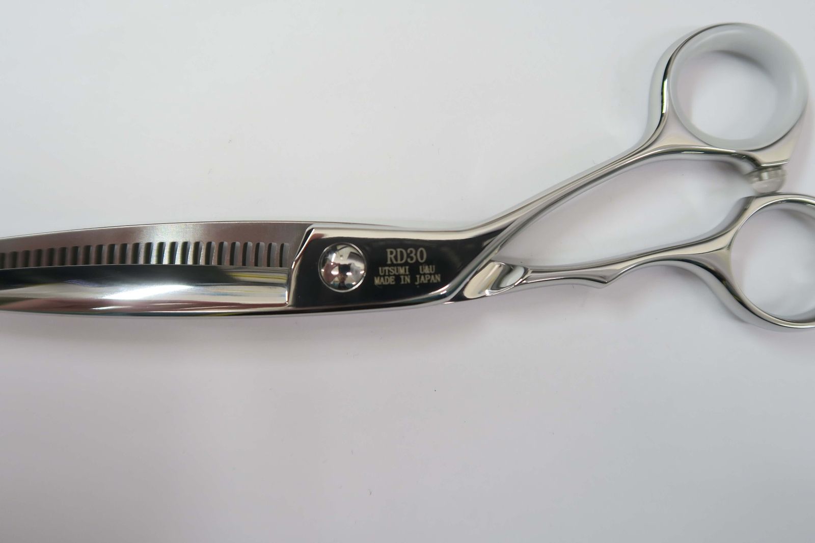 Sランク【UTSUMI ウツミ 内海】 RD30 セニング 美容師・理容師 6.0