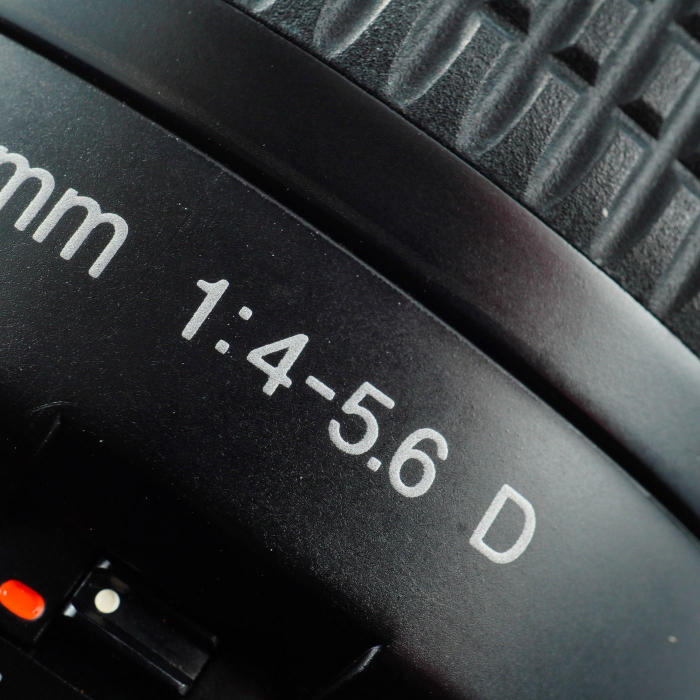 70-300mm F4-5.6