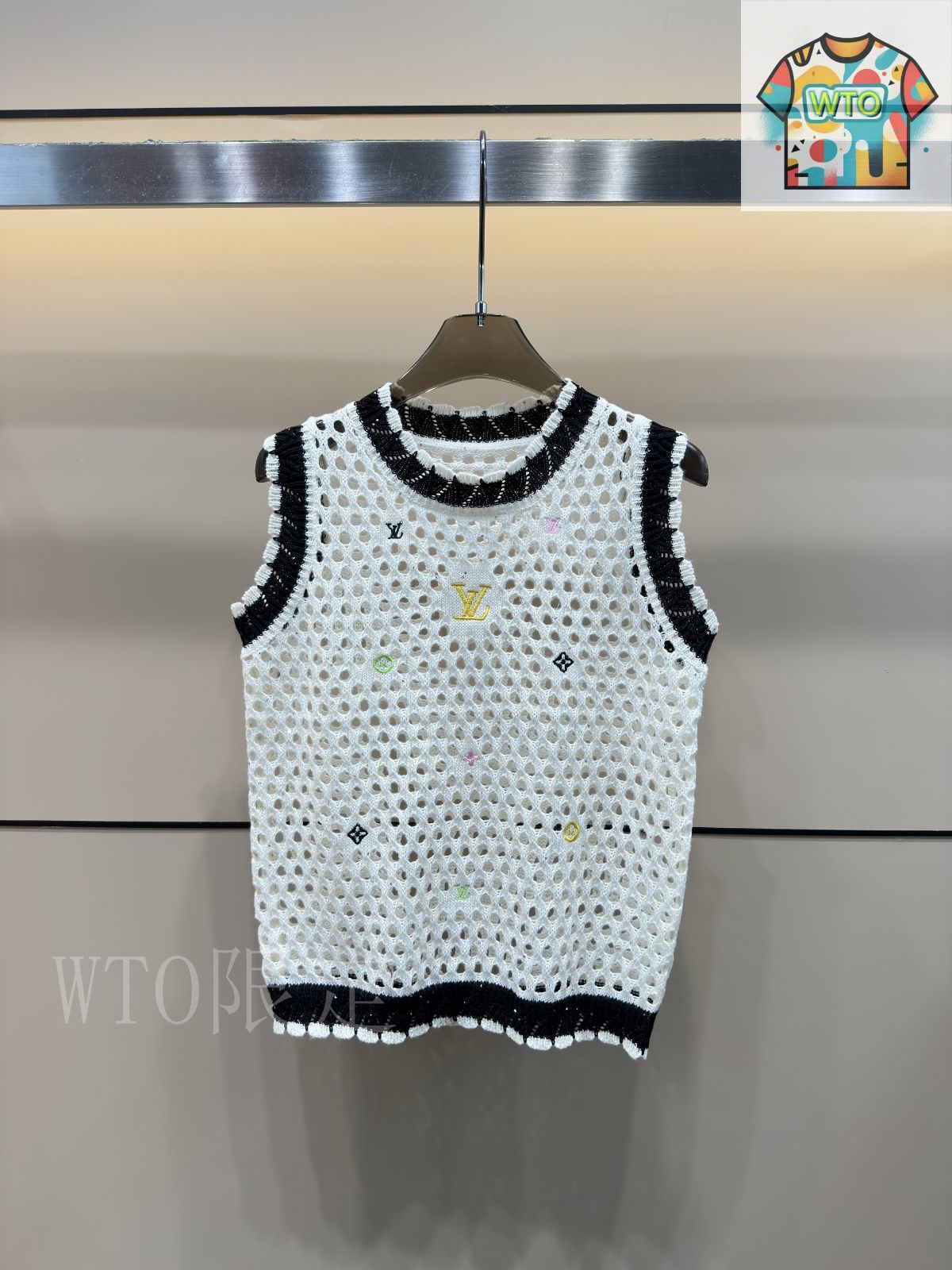 美品♡Diorウール刺繍ベスト 今日WTO】Dior 25 夏季 ストライプ刺繍 ニット半袖-BZ26 - メルカリ