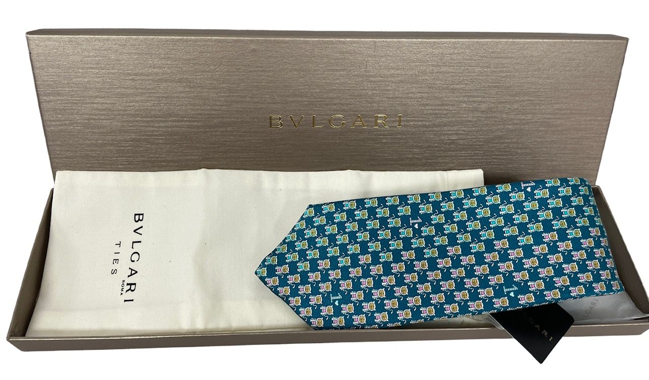 未使用タグ付き　ブルガリ　ネクタイ　シルク　スーツ　フォーマル　ライトグリーン系 20170727190552344_215.jpg