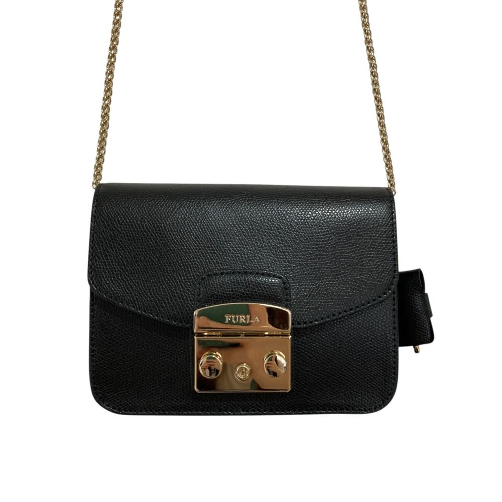 未使用に近い　FURLA ✨フルラ　メトロポリス　ミニ　チェーン　ショルダー 未使用 FURLA フルラ メトロポリス ミニ クロスボディ チェーン