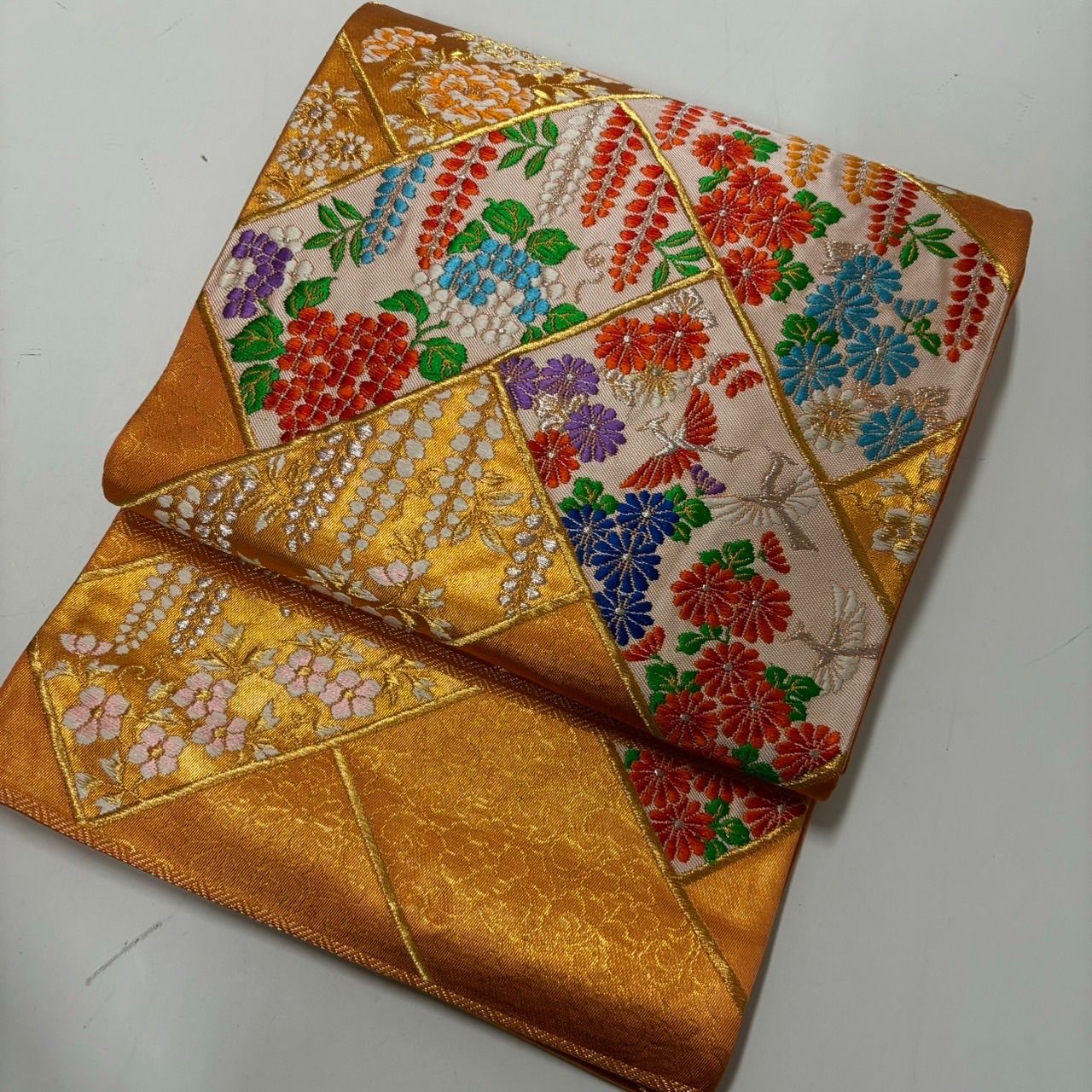 セミアンティーク 袋帯 唐織 藤の花 素敵なデザイン 六通 正絹 T-7100 セミアンティーク 袋帯 唐織 藤の花 素敵なデザイン 六通 正絹 T