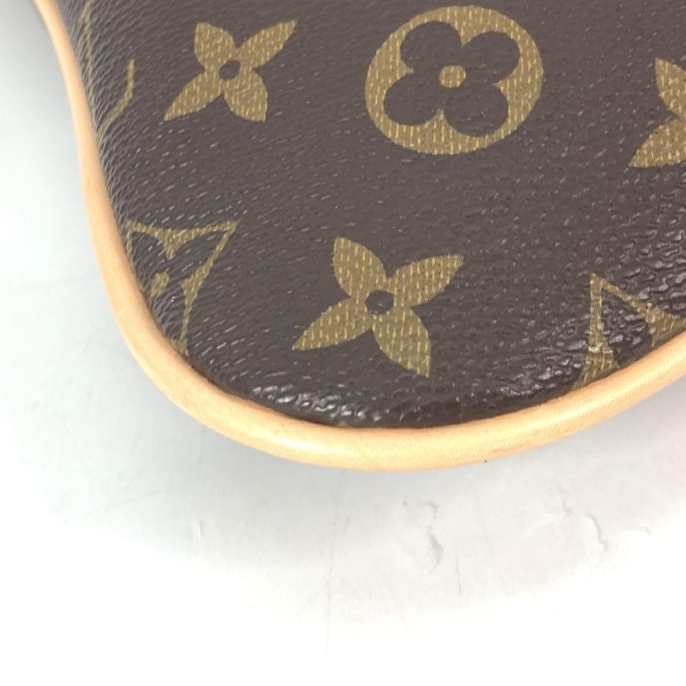 LOUIS VUITTON ルイヴィトン クッション モノグラムキャンバス