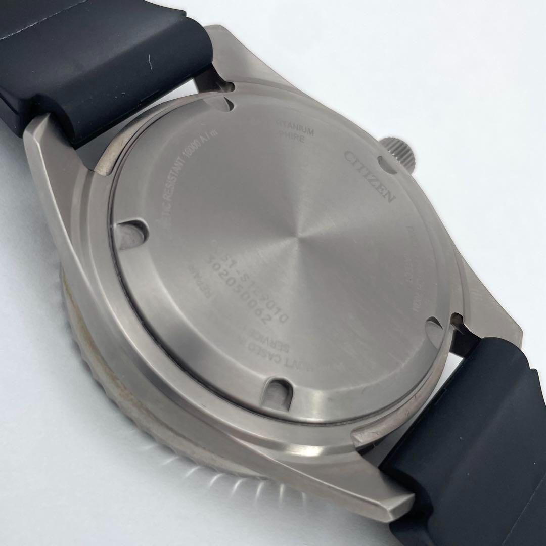 チタン自動巻ダイバーズウオッチ