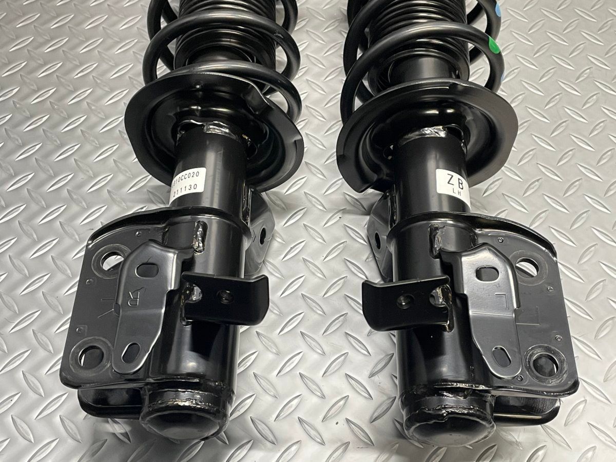 送料無料【新車外し】GR86 ZN8 RZ 純正 サスペンションキット 前後