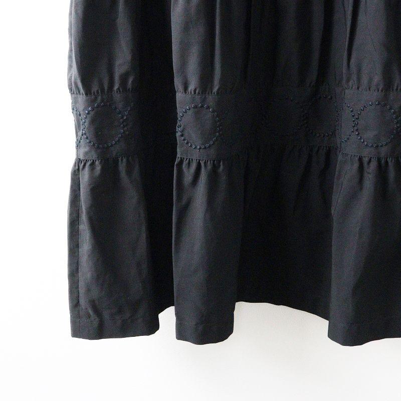 定価99000円 2025 SS ミナペルホネン mina perhonen tambourine コットン 刺繍 ティアードドレス 36 ブラック┃