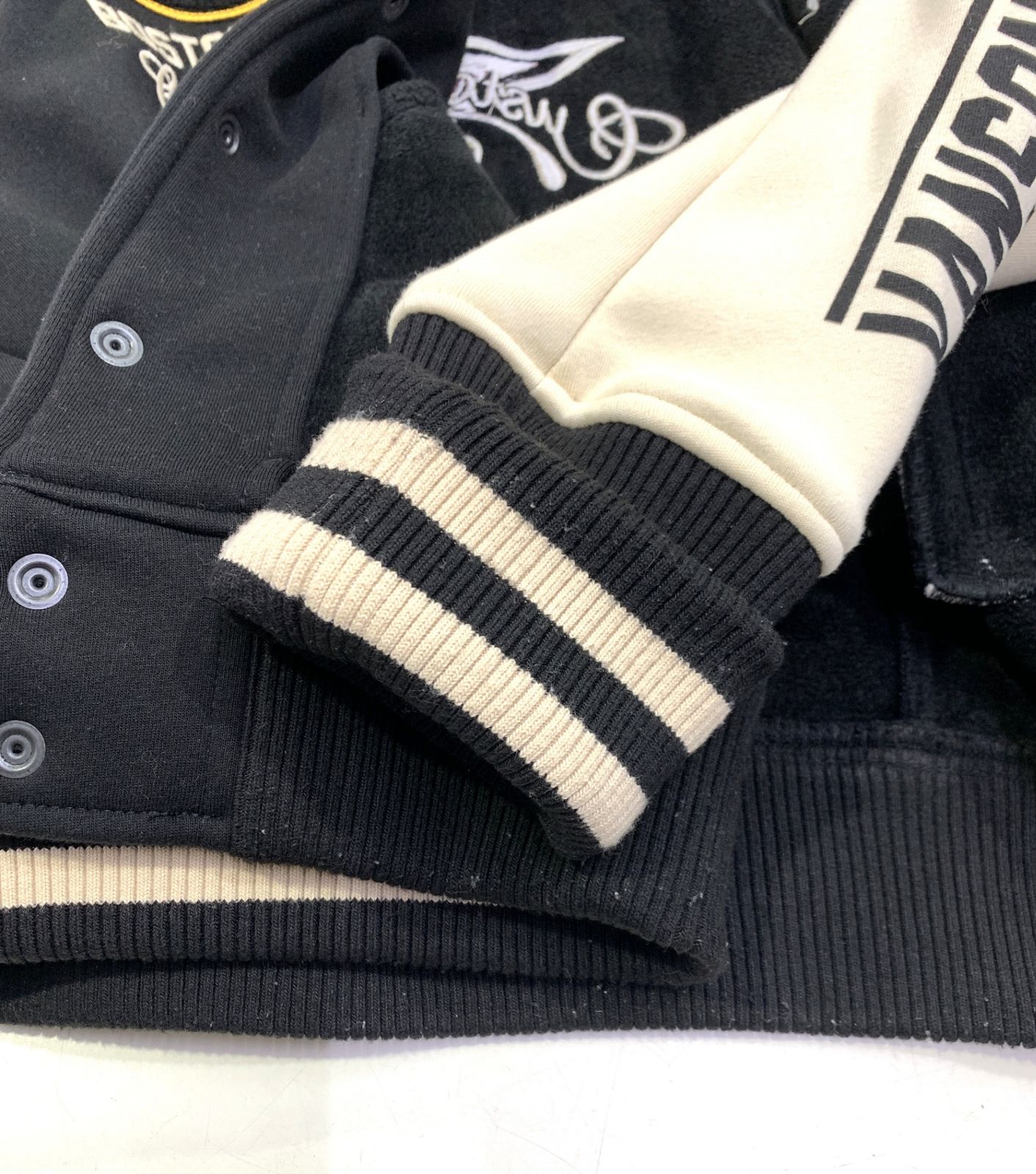 スタジアムジャンパー