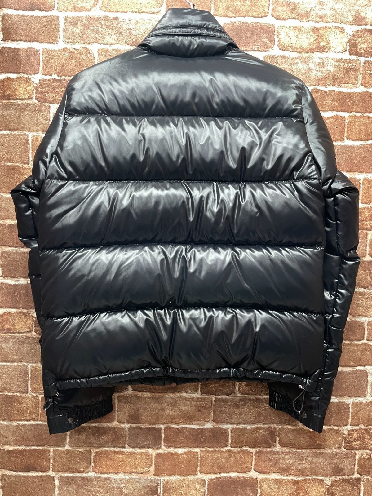 モンクレール　エベレスト　ブラック モンクレール エベレスト ダウンジャケット | ブランド服 買取の