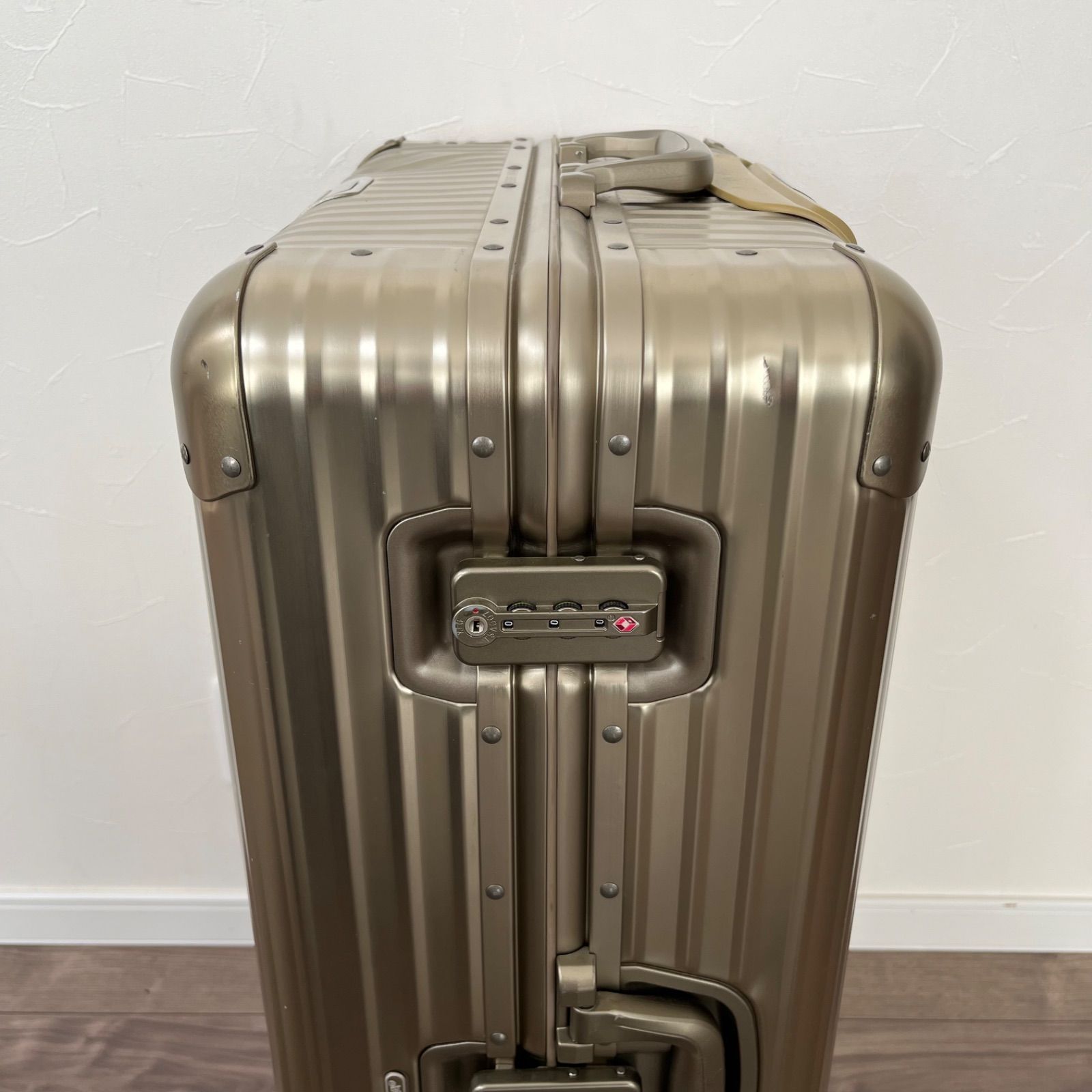 RIMOWA チタニウム キャリーケース オリジナルキャビンs31L