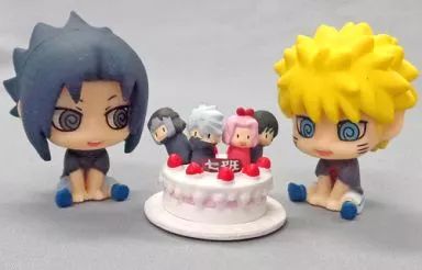 中古】トレーディングフィギュア ナルトとサスケの第七班ケーキ 中古】トレーディングフィギュア ナルトとサスケの第七班ケーキ
