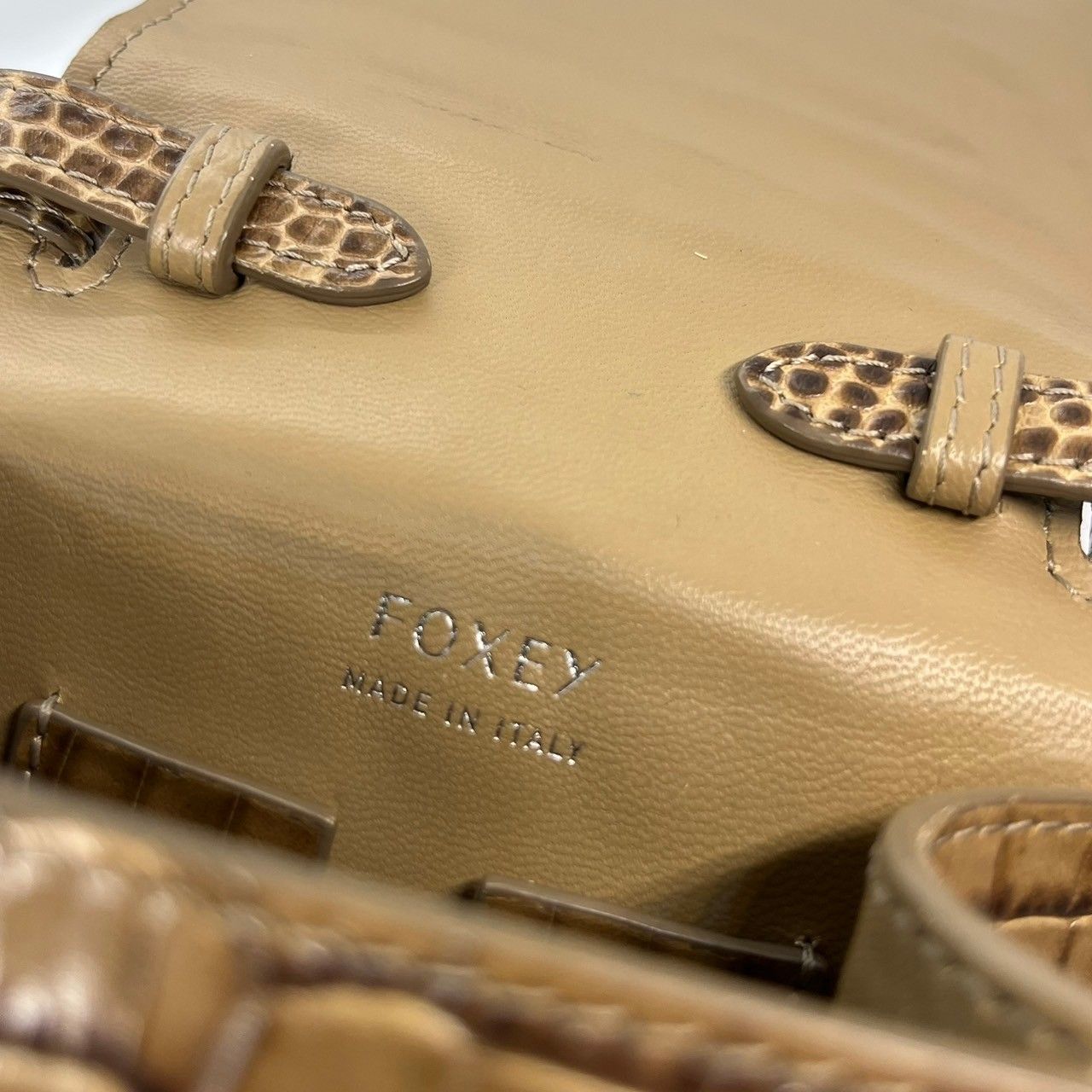 FOXEY フォクシー VICTORIA クロコ型押し2WAYショルダーバッグ MADE IN