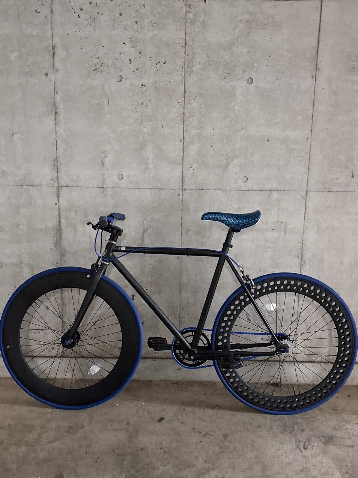 ライダーズカフェ おしゃれ自転車