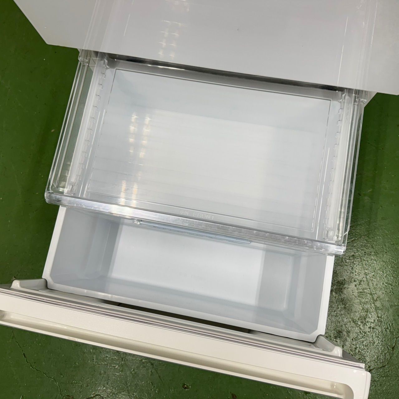 右開き ホワイトカラー