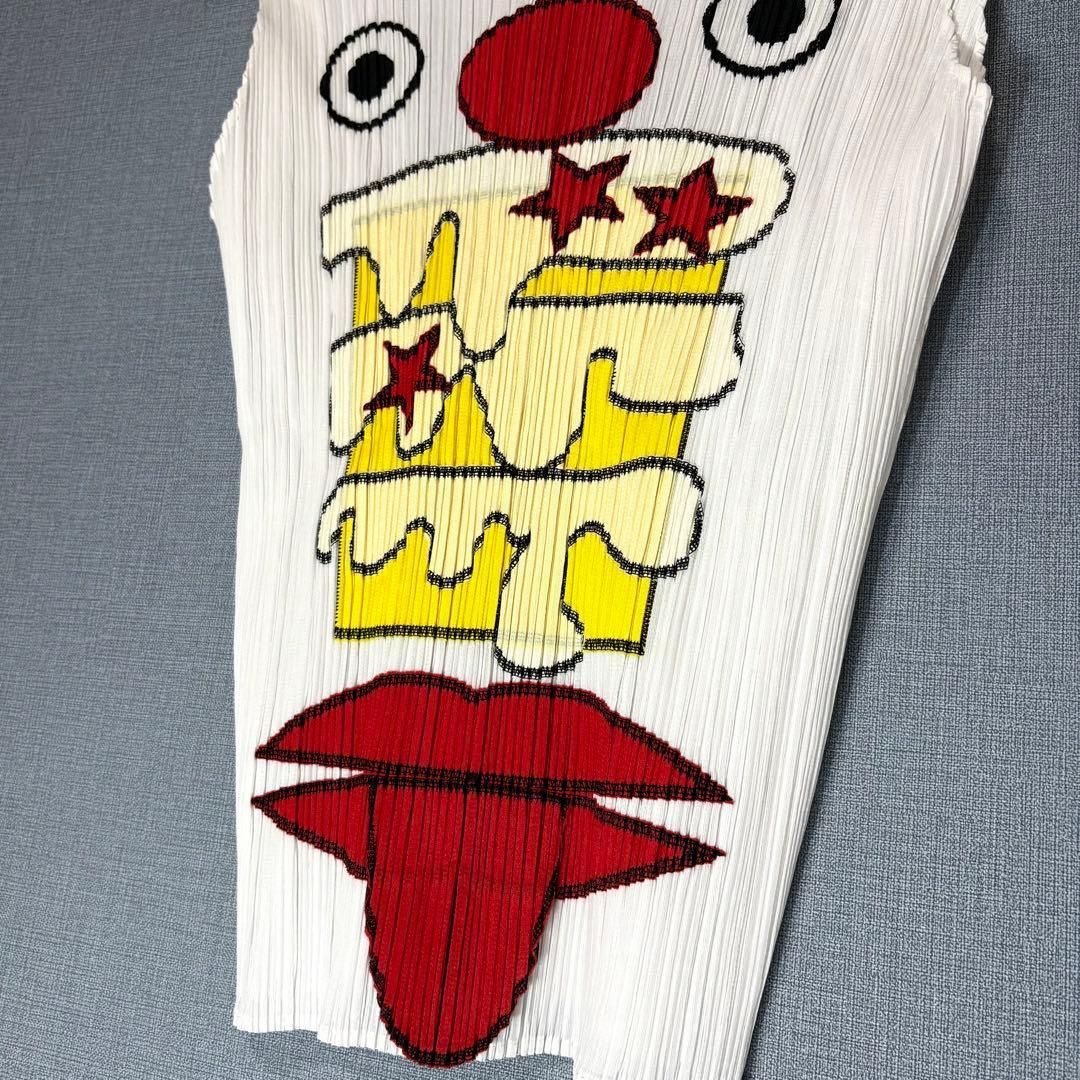 PLEATS PLEASE CAKE MONSTER FACE TOPS