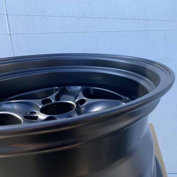 マットブラック