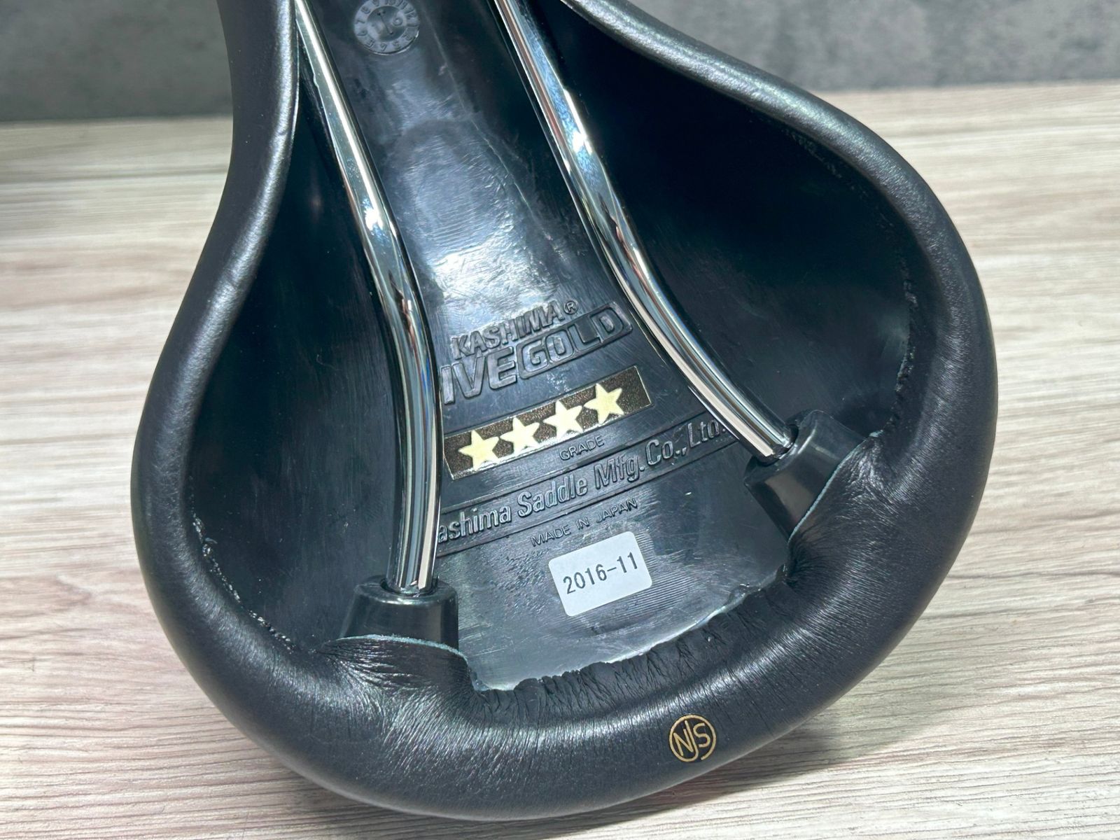 IS183 カシマックス KASHIMAX FIVEGOLD NJS サドル ブラック レール幅