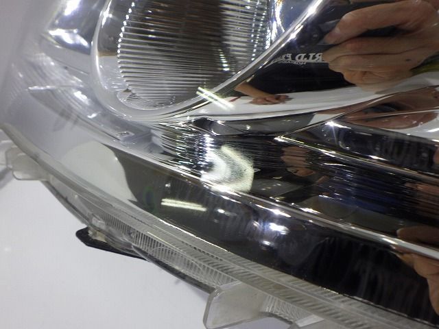 セレナ ヘッドライト左右 HID セレナ ヘッドライト左右 HID C25 NC25