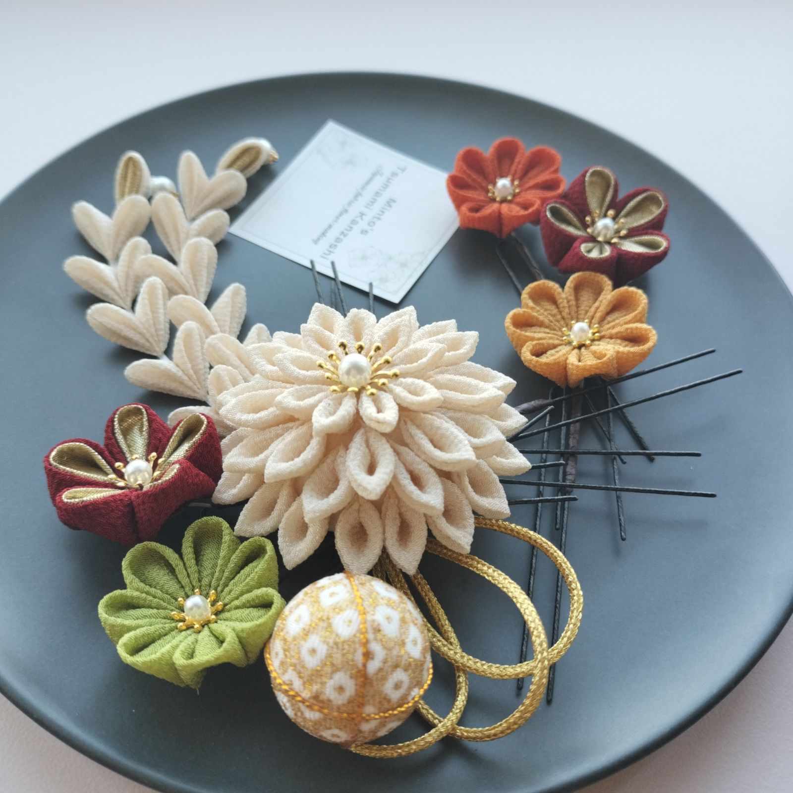 つまみ細工の髪飾り 赤 えんじ 成人式 卒業式 七五三【No.12