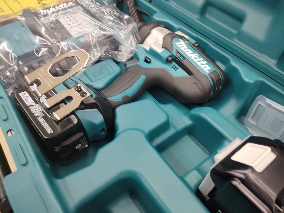 マキタ TW1001DRGX 18V インパクトレンチ 純正 フルセット バッテリ2個 充電器 ハンズクラフト宮崎新名爪店