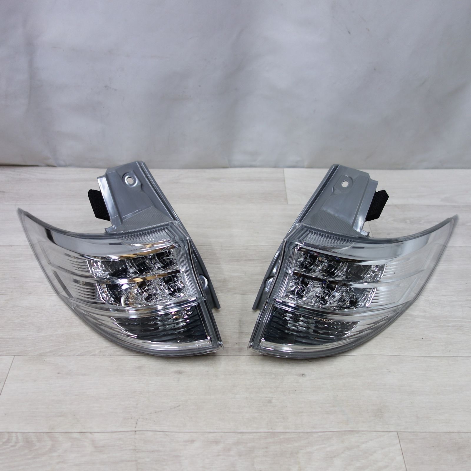 エスティマ50 テールランプ トヨタ エスティマ 50系 純正テール 後期