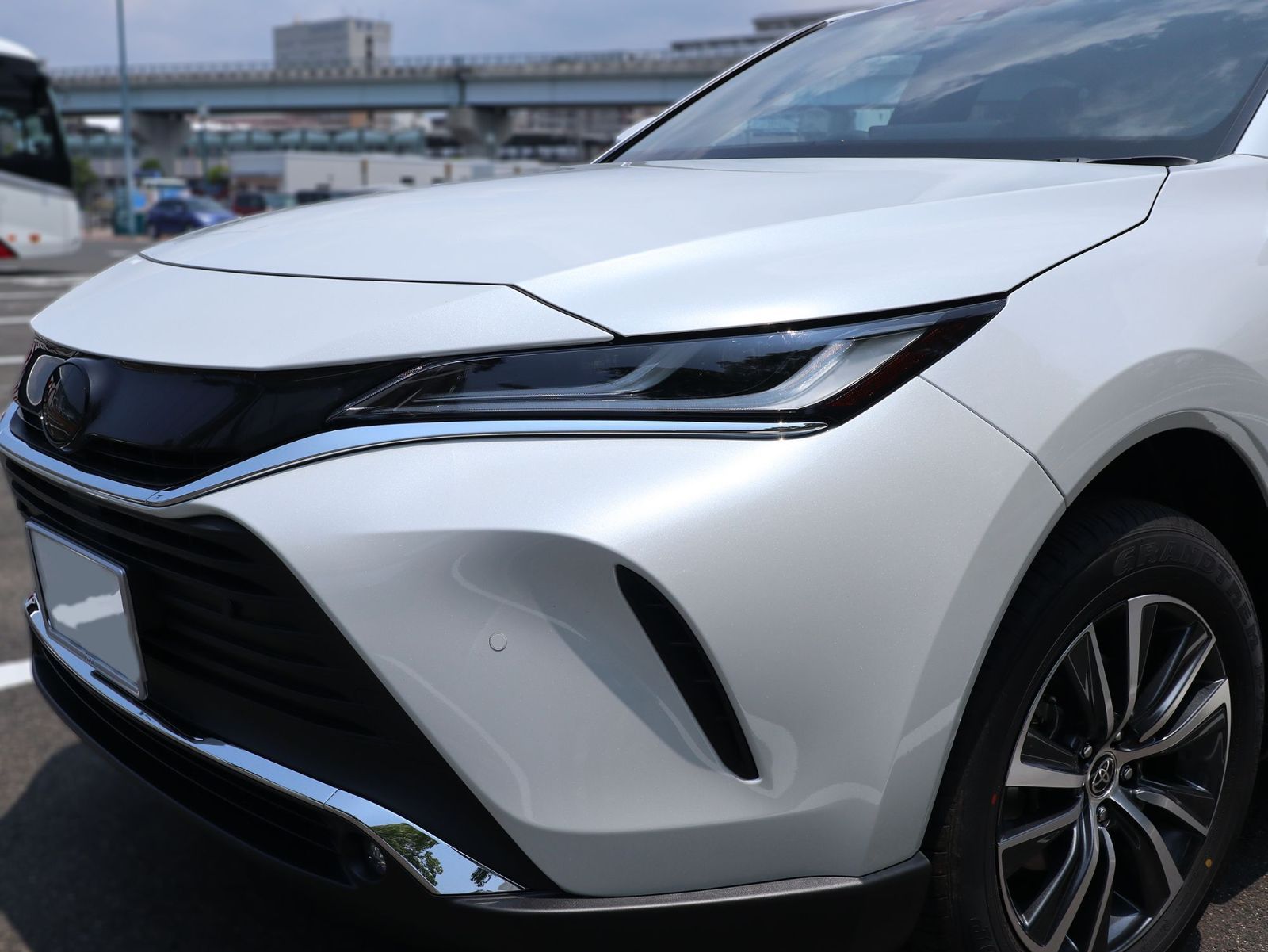 Tint+カット済み ハリアー80系 アイライン スモークフィルム MXUA80/MXUA85/AXUH80/AXUH85 ヘッドライト用 (サイドマーカー部のみ覆うタイプ) 80 ハリアー Type3