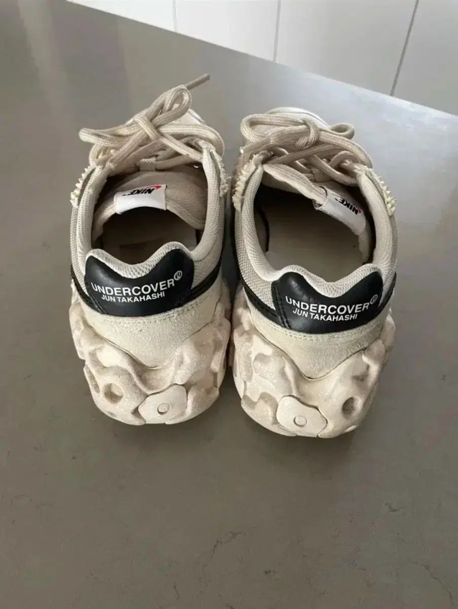 NIKE ナイキ