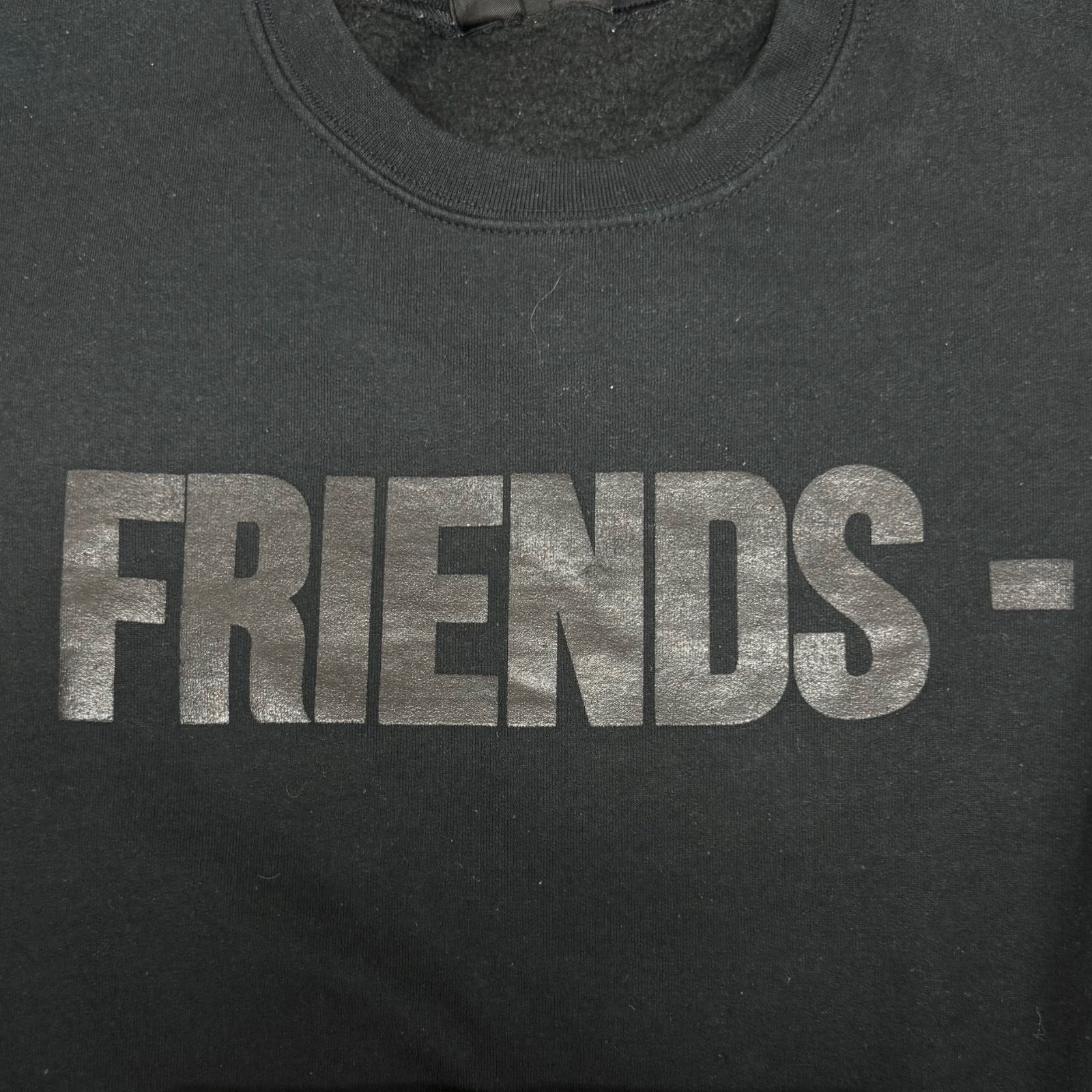 FRIENDS (フレンズ) Black Sweat Shirt １X FRIENDS Women\u0027s Friends Titles Hoodie, Black (Black Blk), S : :  Fashion