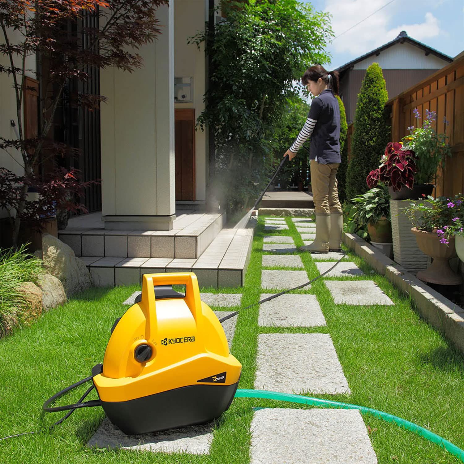 京セラ Kyocera 旧リョービ 高圧洗浄機 延長高圧ホース 8M セット AJP-1310F2 4988352 水受けトレイ付で床面や室内への気になる水垂れをガード 自吸も 最大許容圧力9.0Mpa 高圧ホース5M 軽量 コンパクト収納 節水