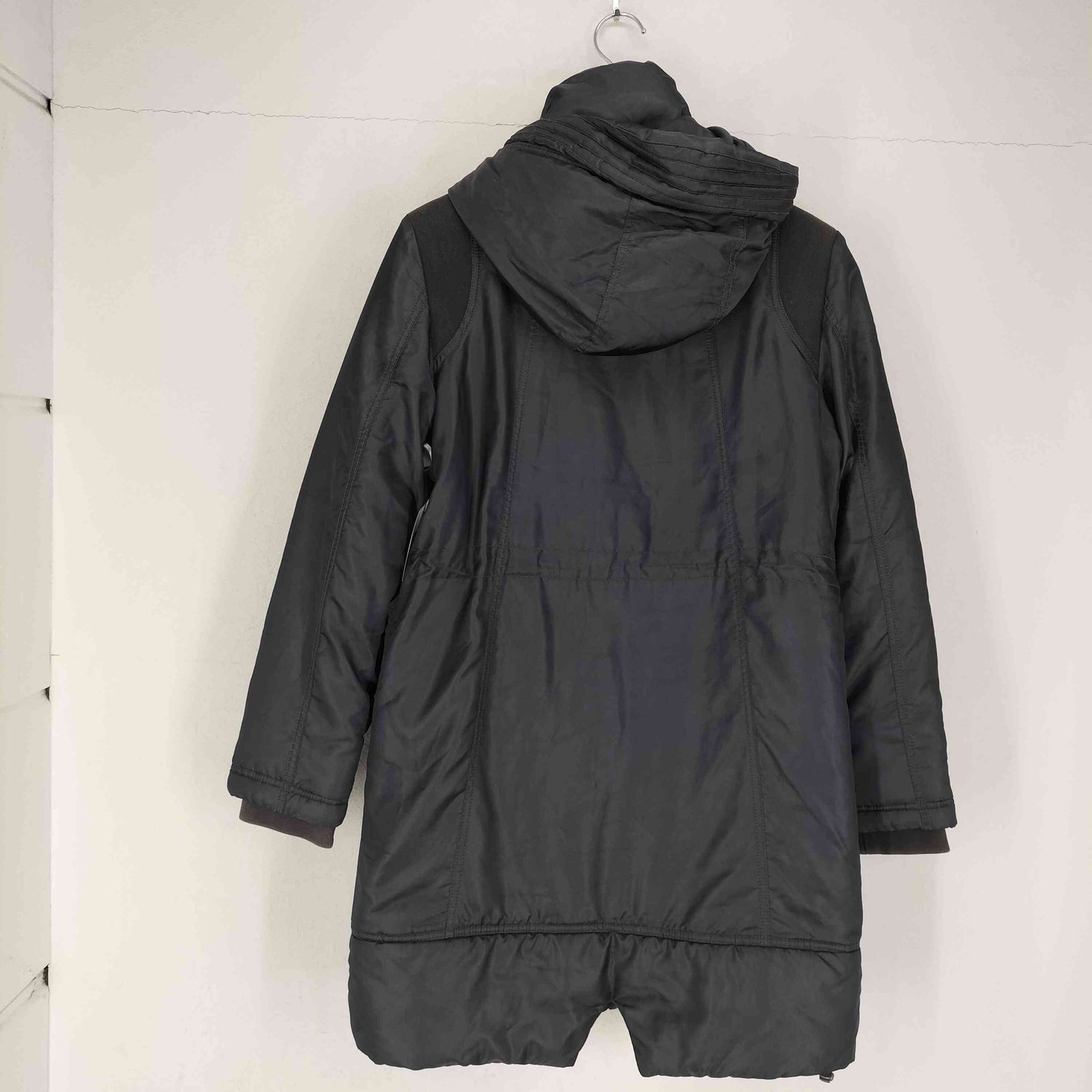 ディーゼル DIESEL マルチポケットデザイン 中綿ジップコート