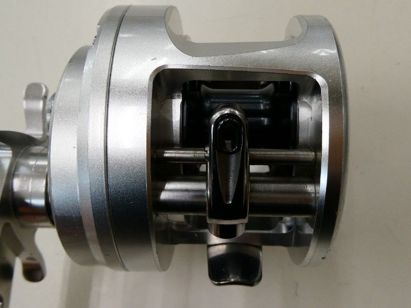 シマノ 13オシアカルカッタ 300 HG 02-