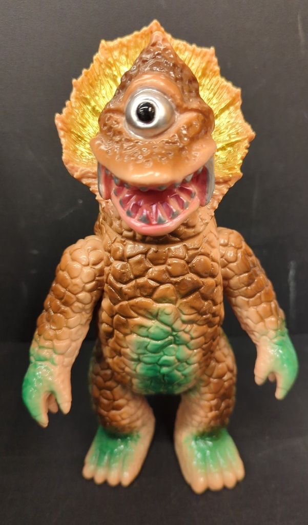 KARZ WORKS SKULL HEAD BUTT ゴラース ベージュ成型/茶緑/金塗装