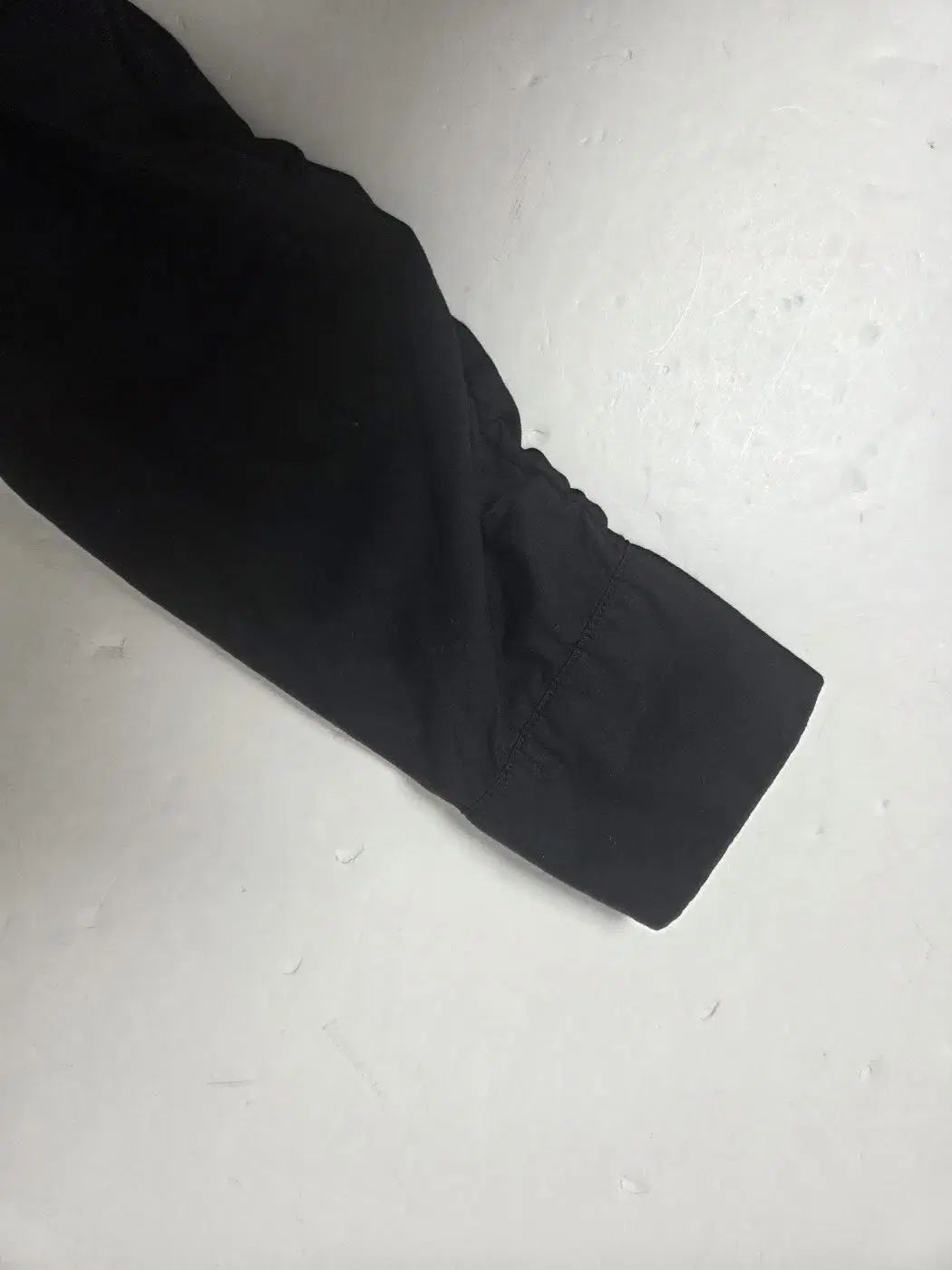 シャツ ブラック