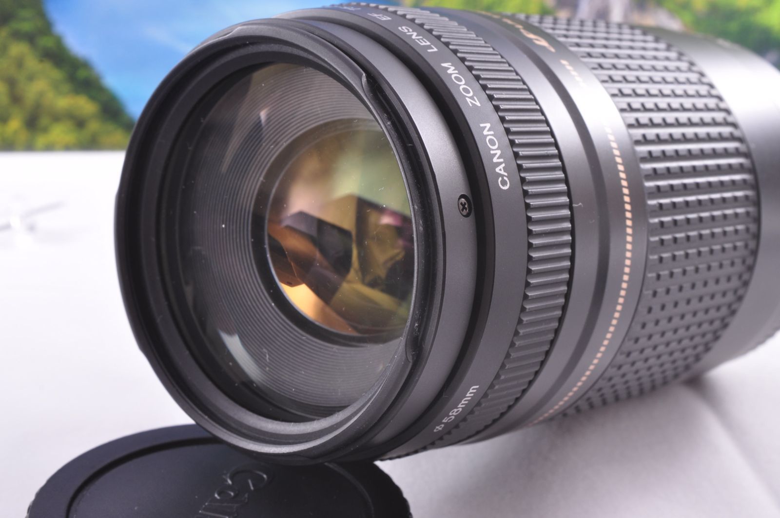 Canon EF 75-300mm F4-5.6 望遠ズームレンズ フード付 キャップ付 女性