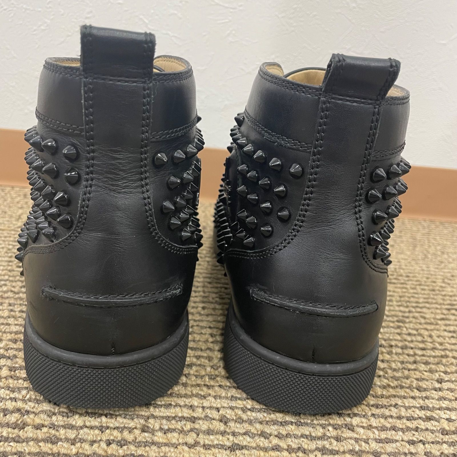 Christian Louboutin スタッズスニーカー ブラック 【公式通販】